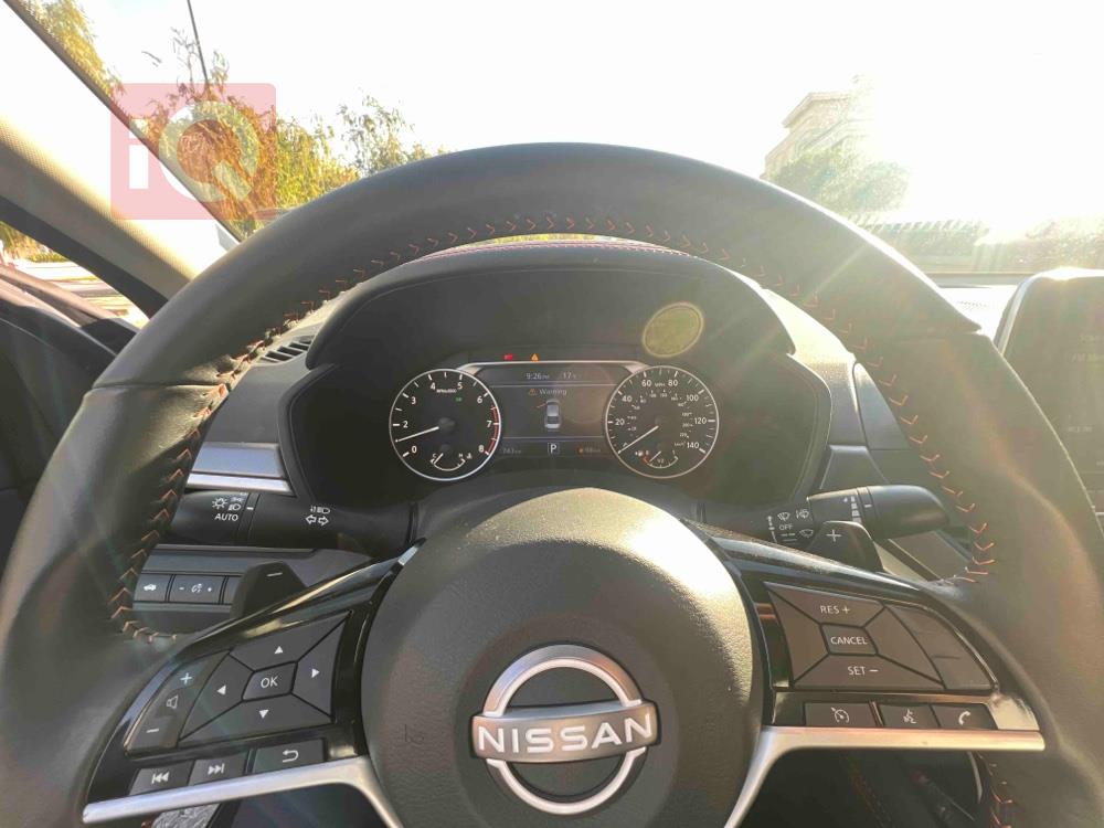 Nissan Altima